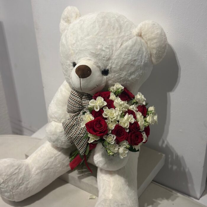 ⁦باقة ورد مع دبدوب⁩ - الصورة ⁦1⁩