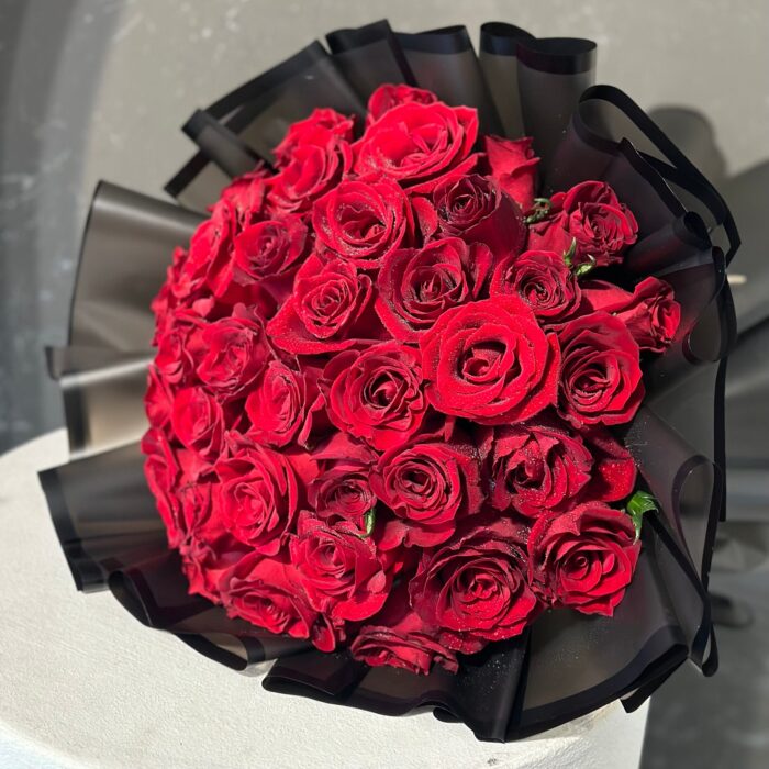 ⁦باقة الجوري الاحمر⁩ - الصورة ⁦1⁩